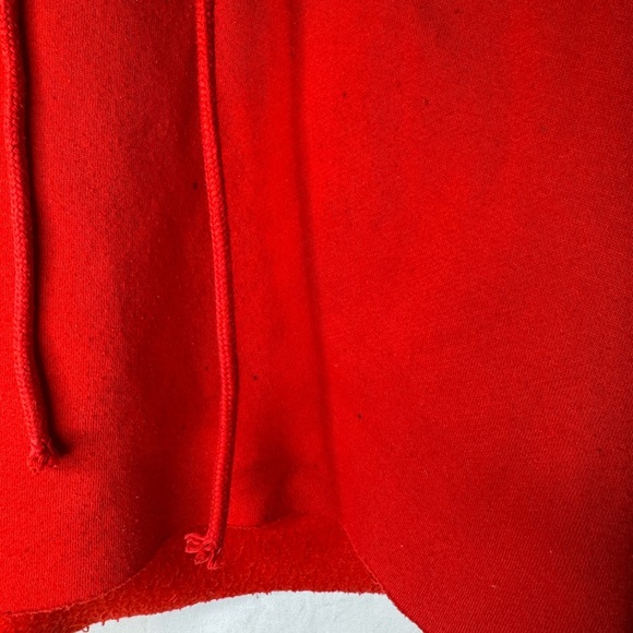 Red Cropped Cheez-It Hoodie Graphic Sweatshirt size Medium - Picture 4 of 8